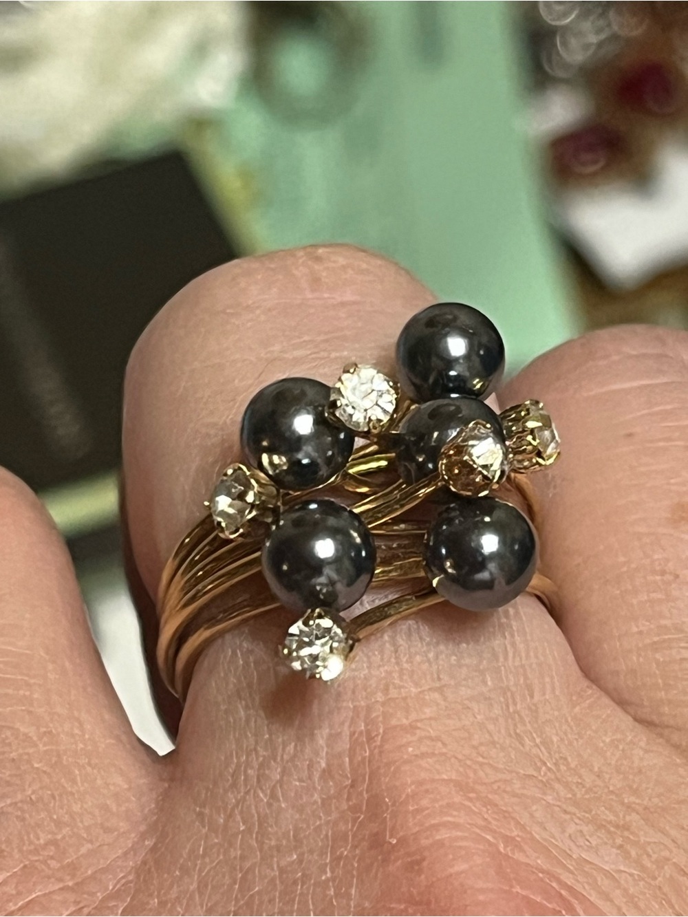 Pearl Rhinestone Ring - Picture 7 of 10